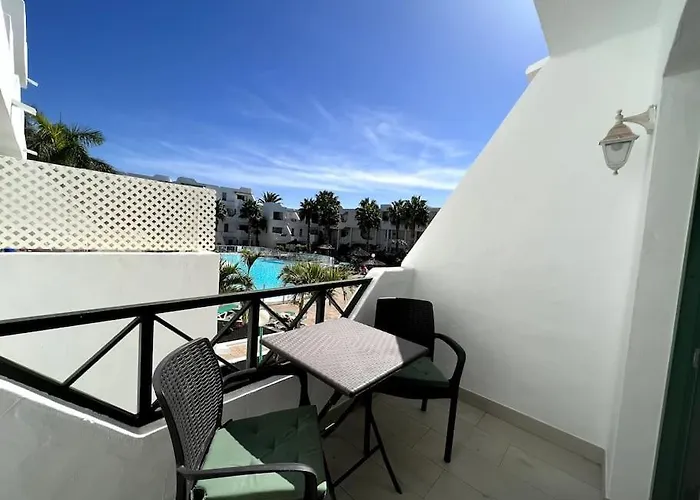 Casa Feliz - One Bedroom Central Apartment With Communal Pool